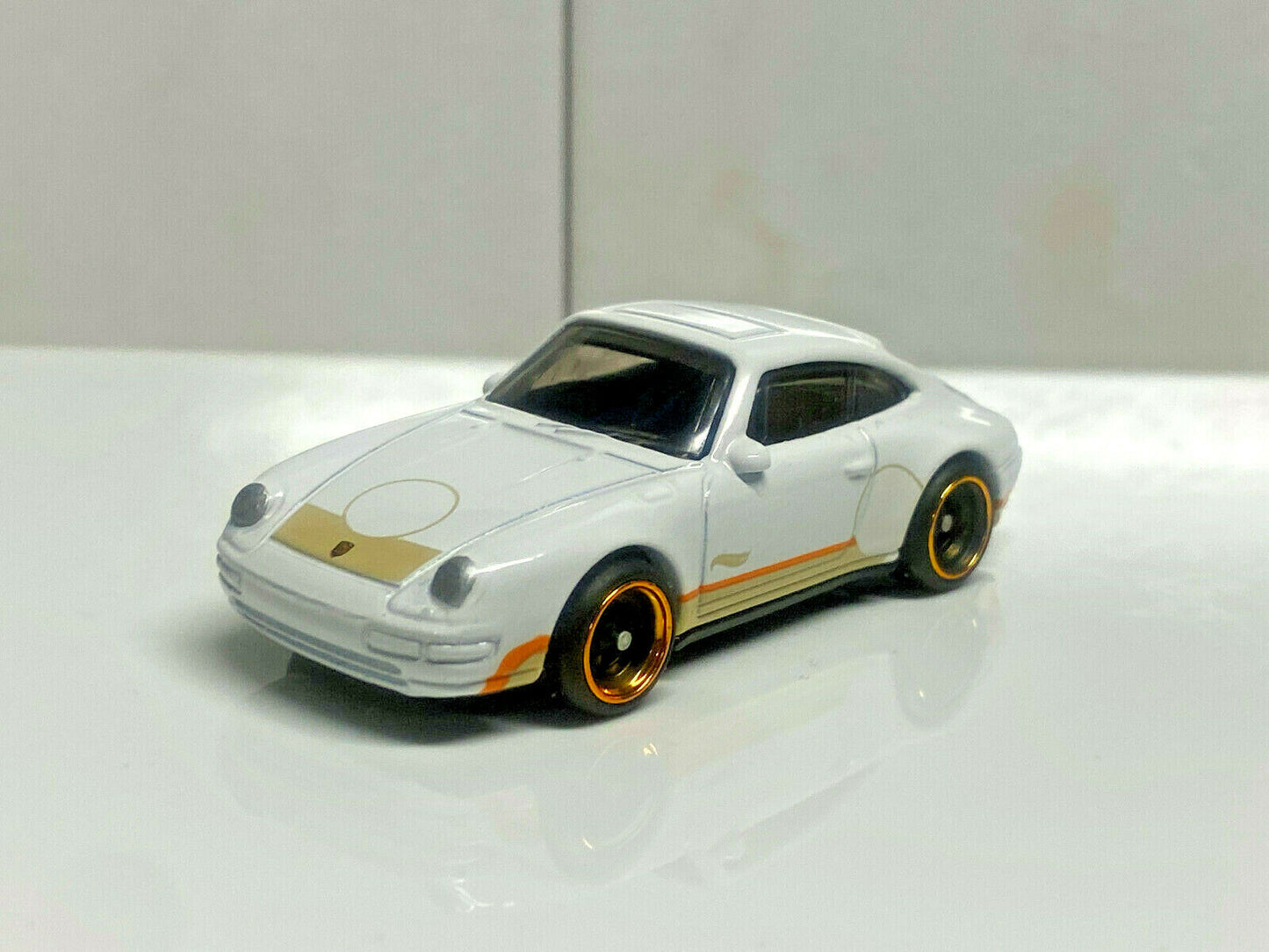 2020 Hot Wheels '96 Porsche Carrera Real Riders Super Custom Painted Headlights Loose