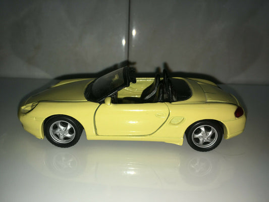 MAISTO PORSCHE BOXSTER DIE-CAST CONVERTIBLE CAR 1/36 YELLOW Good condition