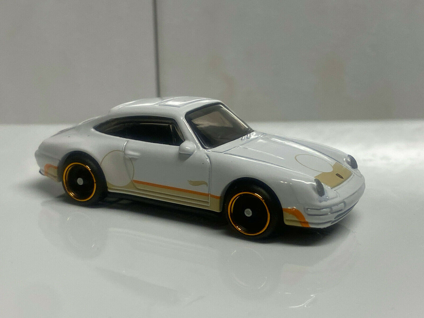 2020 Hot Wheels '96 Porsche Carrera Real Riders Super Custom Painted Headlights Loose