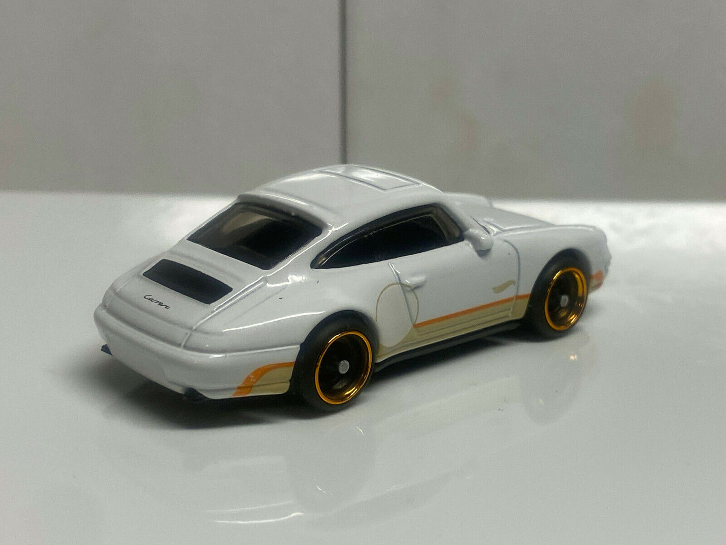 2020 Hot Wheels '96 Porsche Carrera Real Riders Super Custom Painted Headlights Loose