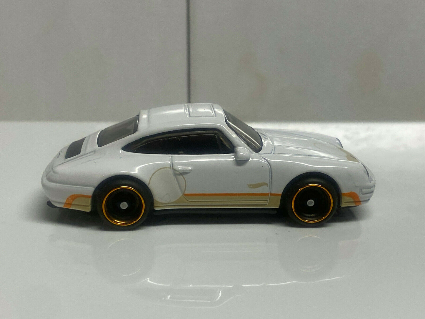 2020 Hot Wheels '96 Porsche Carrera Real Riders Super Custom Painted Headlights Loose