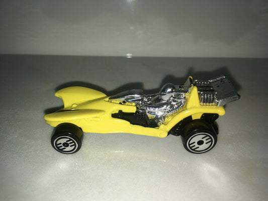 RARE VINTAGE 1992 Hot Wheels Pipe Jammer Yellow MINT