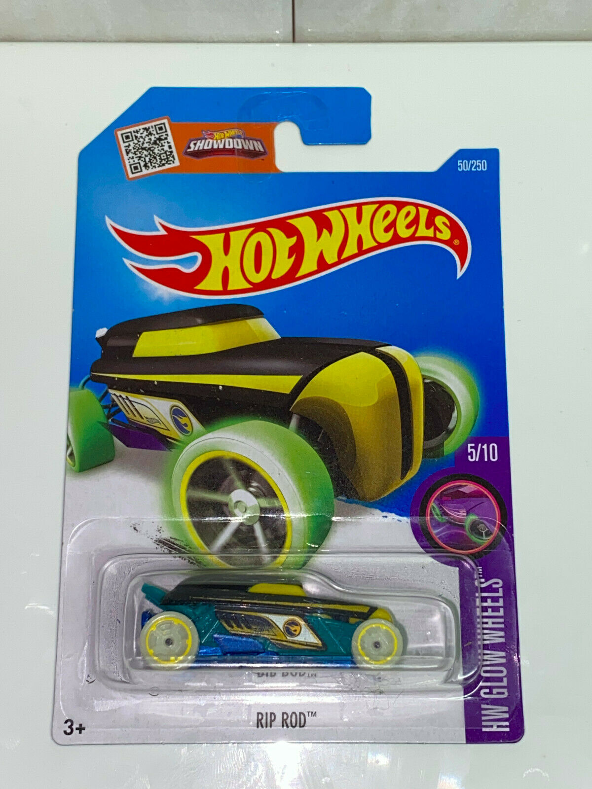 2016 Hot Wheels Treasure Hunt HW Glow Wheels #5/10 Rip Rod International Card