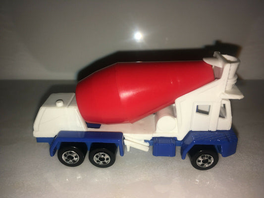 RARE VINTAGE 1991 Hot Wheels OshKosh Cement Mixer