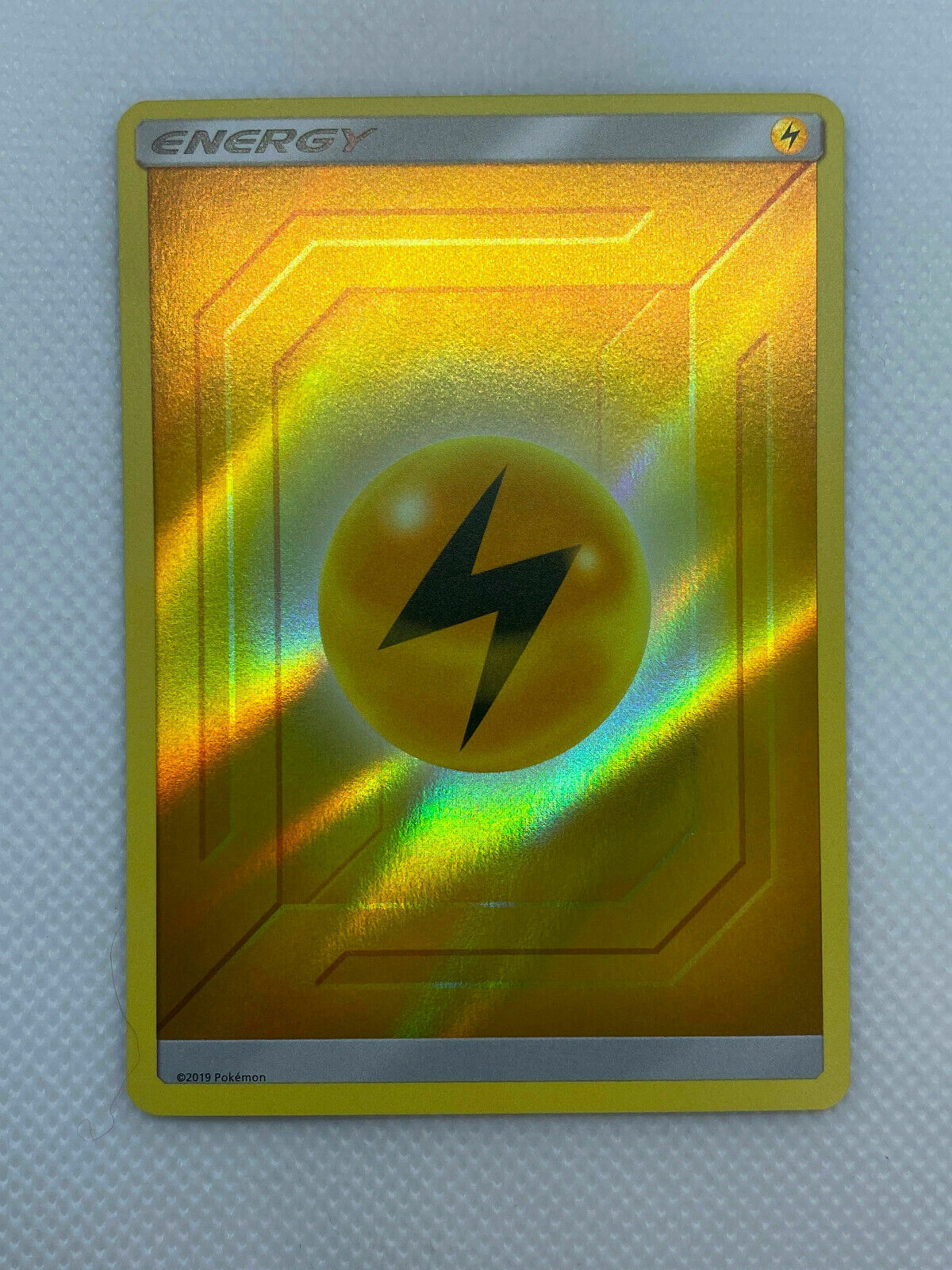 Pokémon 2019 Hidden Fates Reverse HOLO Lightning Energy NM