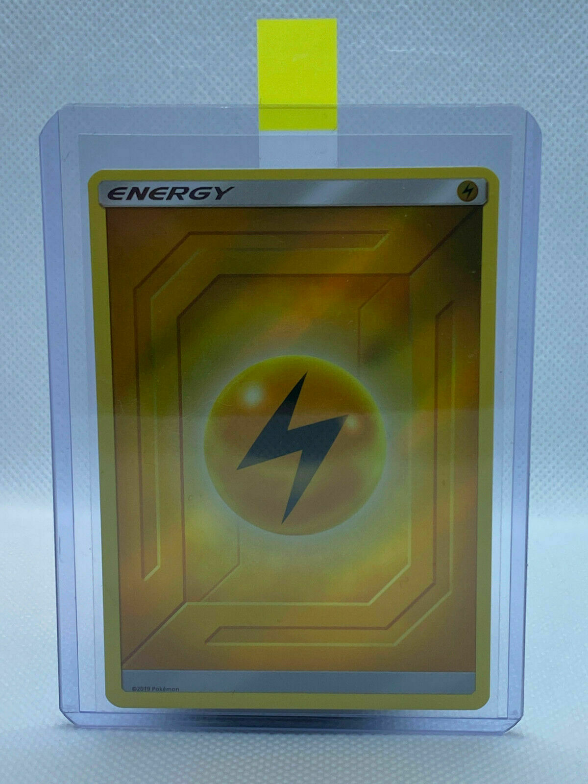 Pokémon 2019 Hidden Fates Reverse HOLO Lightning Energy NM