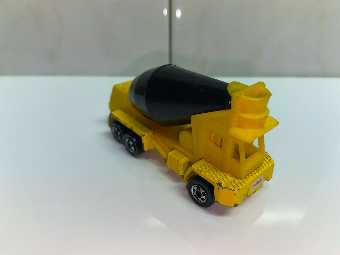 1990's Hot Wheels Yellow Cement Mixer (Loose)