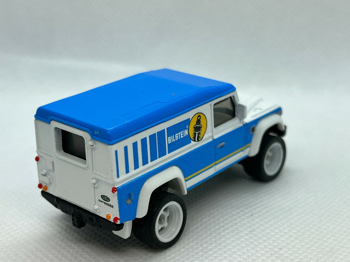 2021 Hot Wheels Bilstein Land Rover Defender 110 Real Riders Super Custom