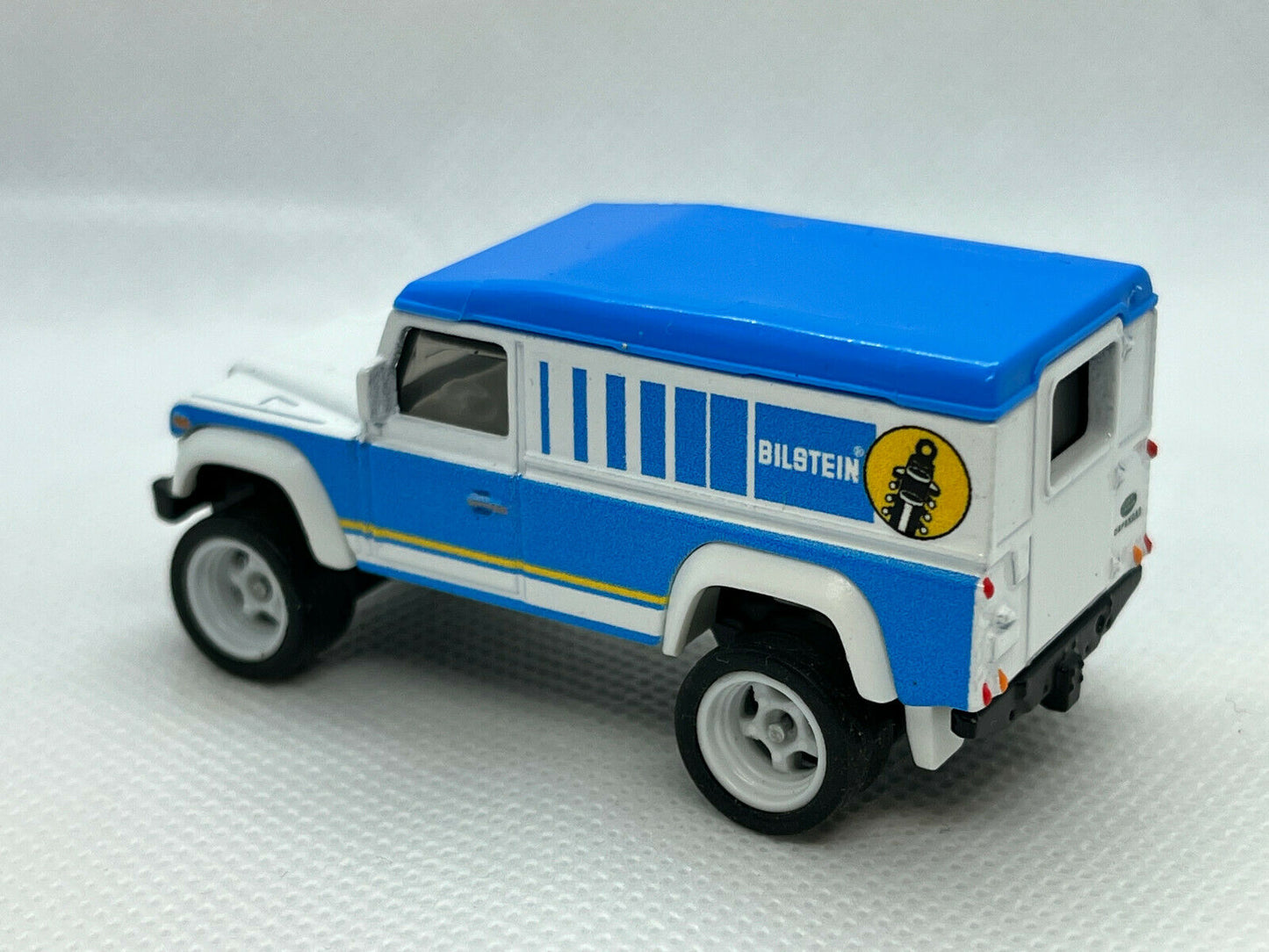 2021 Hot Wheels Bilstein Land Rover Defender 110 Real Riders Super Custom