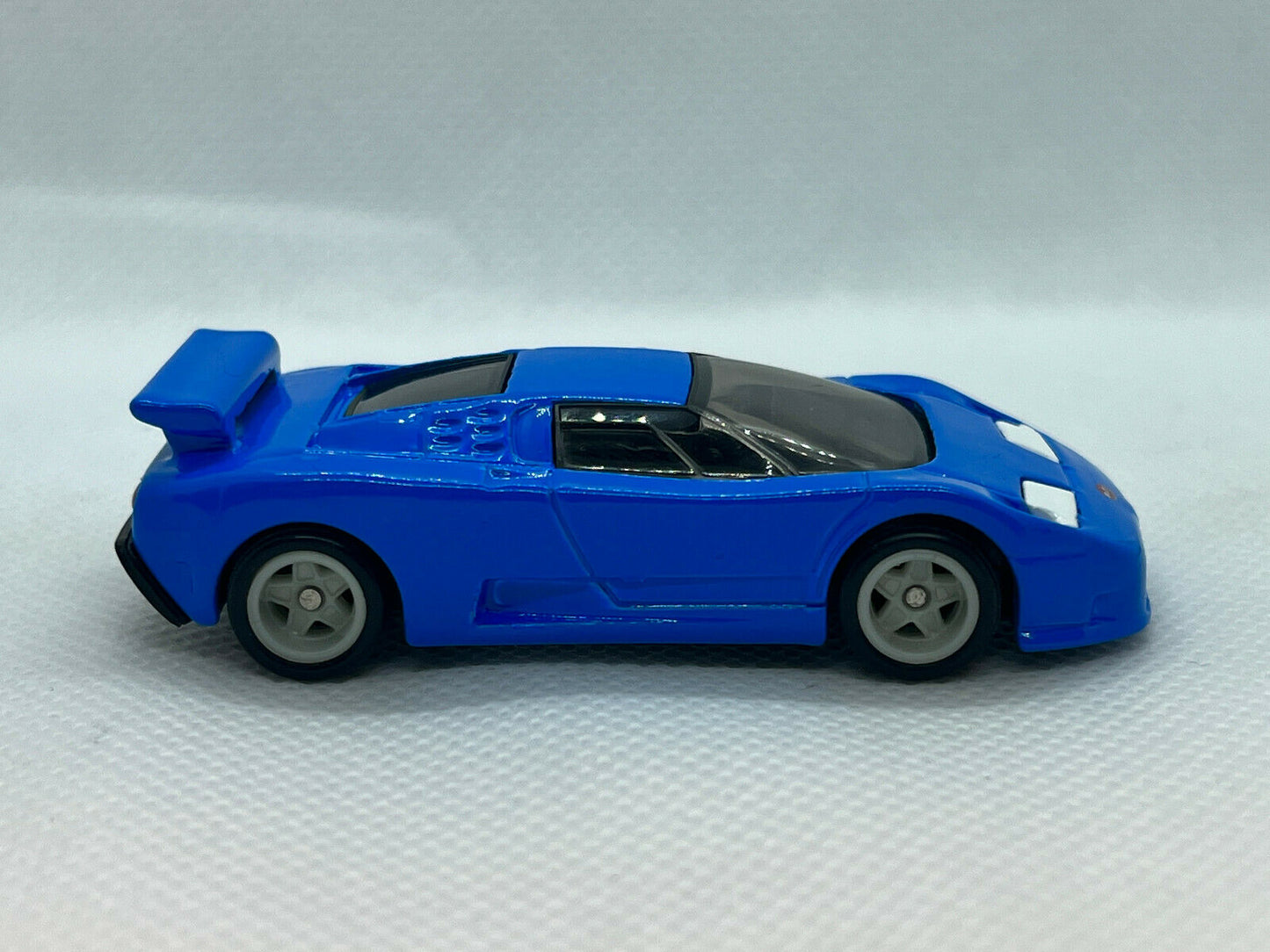 2021 Hot Wheels '94 Bugatti EB110 SS Real Riders Super Custom Painted Headlights