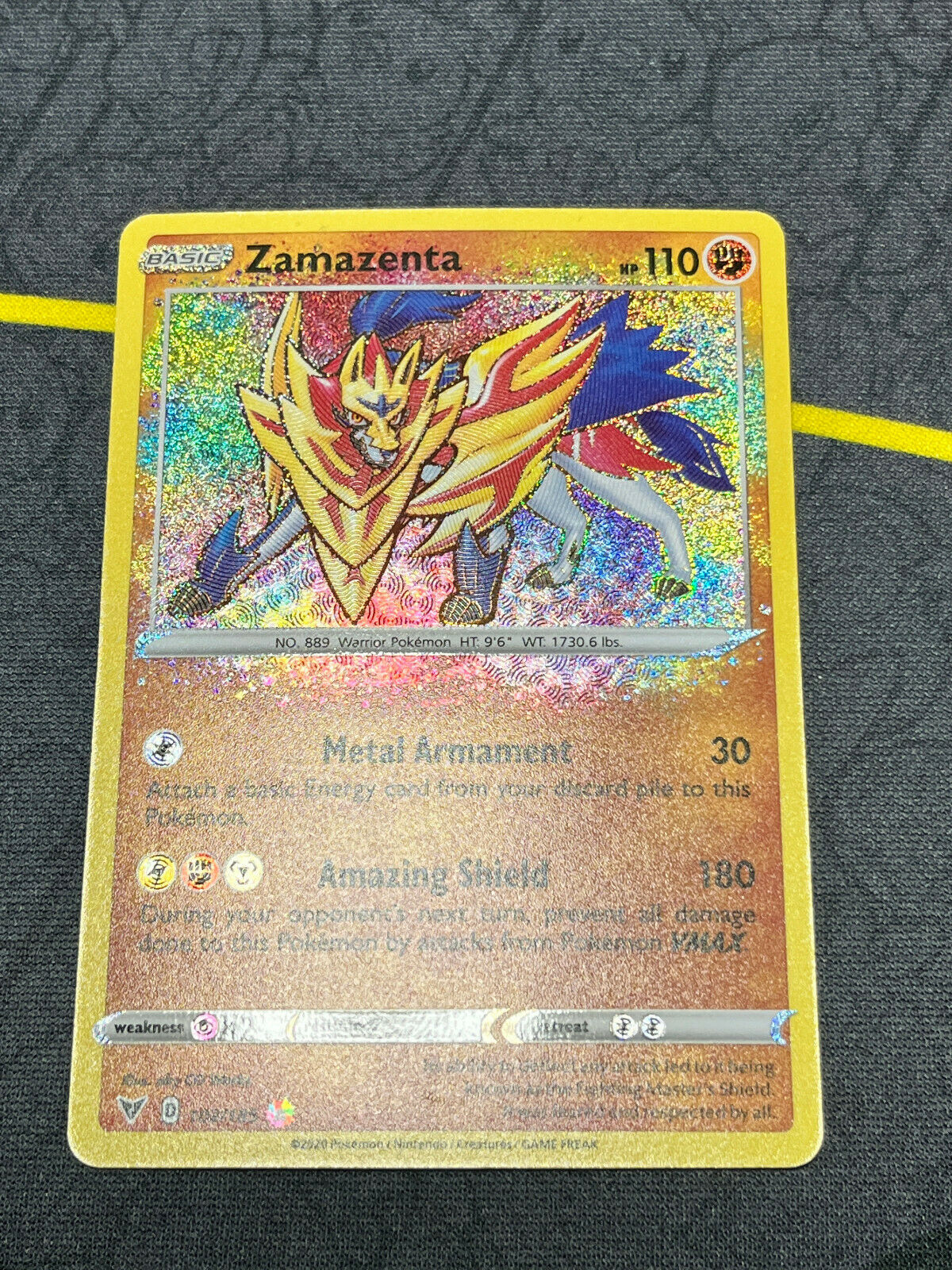 Pokémon (2020) Vivid Voltage Zamazenta Amazing Rare 102/185 NM