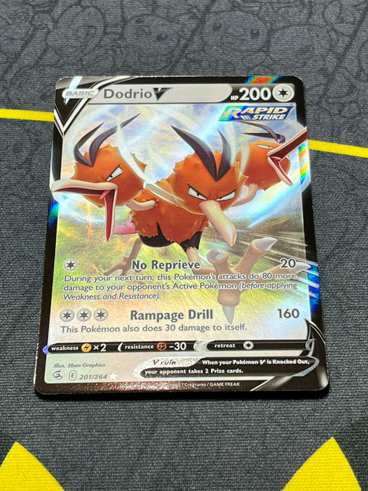 Pokémon Sword & Shield Fusion Strike Dodrio V 201/264 NM