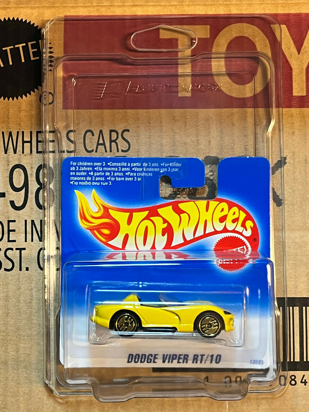 1995 Hot Wheels Dodge Viper RT/10 Yellow Short Card Rare With Protector