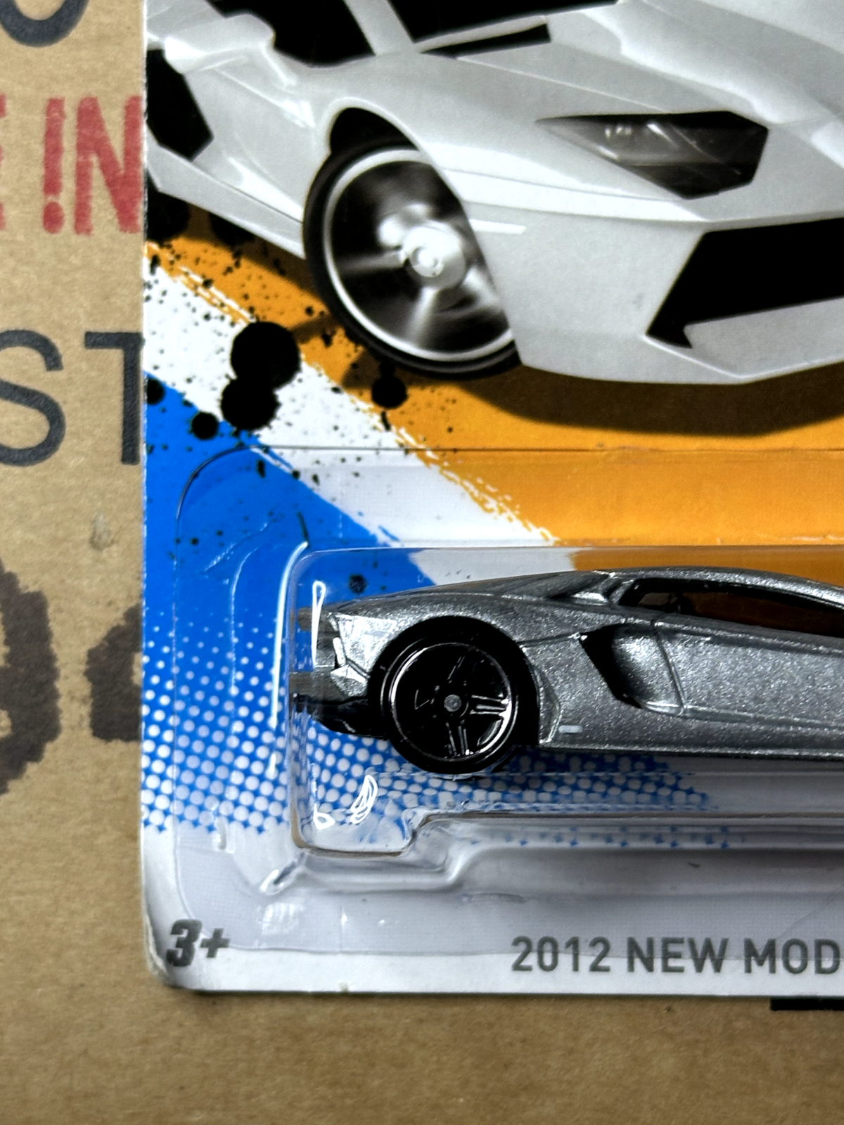 2012 Hot Wheels 2012 New Models Lamborghini Aventador (Card Crease/Soft Corners)