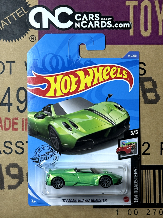 2020 Hot Wheels HW Roadsters 5/5 '17 Pagani Huayra Roadster (Card Crease)