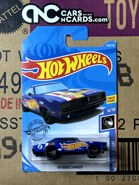 2019 Hot Wheels HW Race Team 6/10 '69 Dodge Charger (Card Damage)