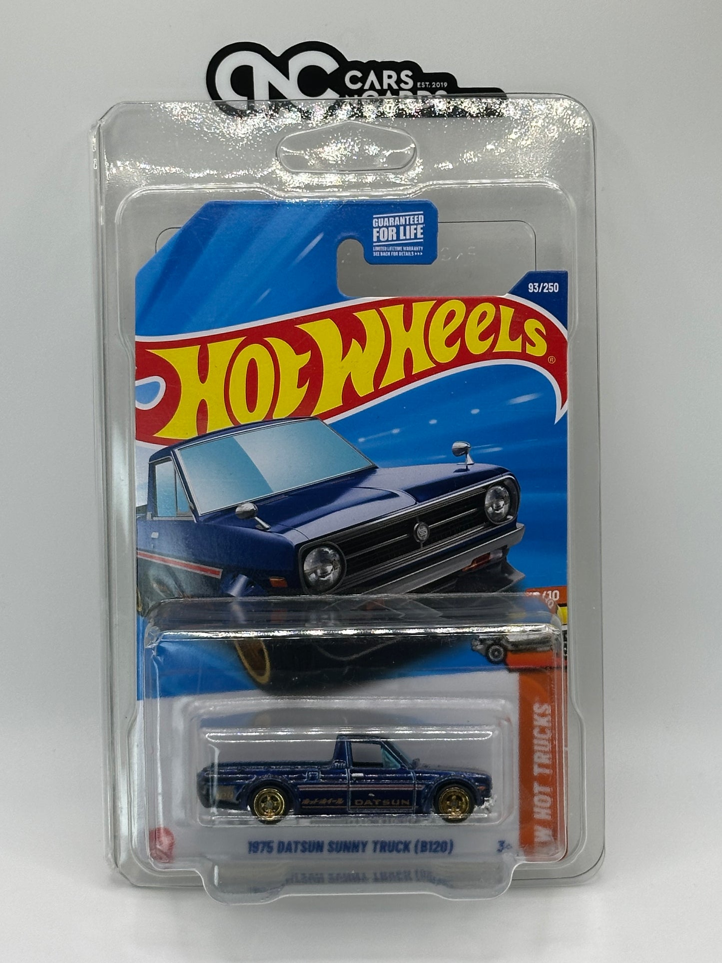 2025 Hot Wheels Super Treasure Hunt 1975 Datsun Sunny Truck B120 With Protector