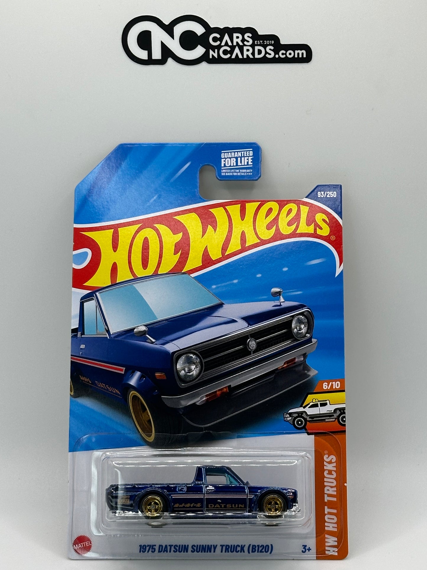 2025 Hot Wheels Super Treasure Hunt 1975 Datsun Sunny Truck B120 With Protector